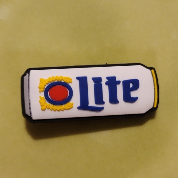 Mix & Match 4 for $10 x Miller Lite Croc Charm - Picture 1 of 4